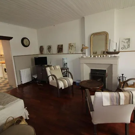 度假居 Maison Renovee, 5 Pieces, 3 Chambres, Cour Privee, St-georges-d'oleron - Fr-1-246a-237