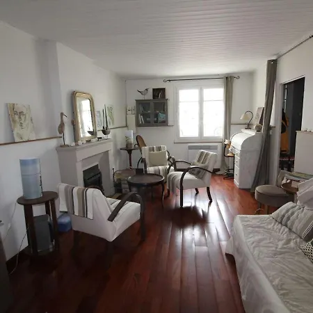 Prázdninový dům Maison Renovee, 5 Pieces, 3 Chambres, Cour Privee, St-Georges-D'Oleron - Fr-1-246A-237 *